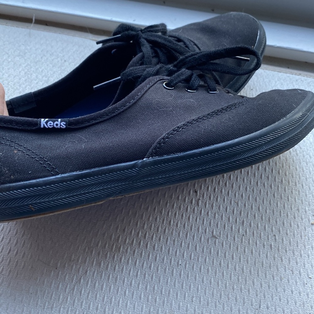 KEDS - Picture 4 of 6